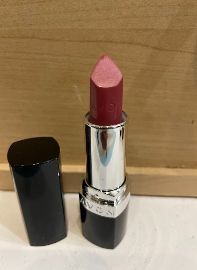 Губная помада Avon Ультра - Как моя первая помада стала единственной, которой я сейчас пользуюсь